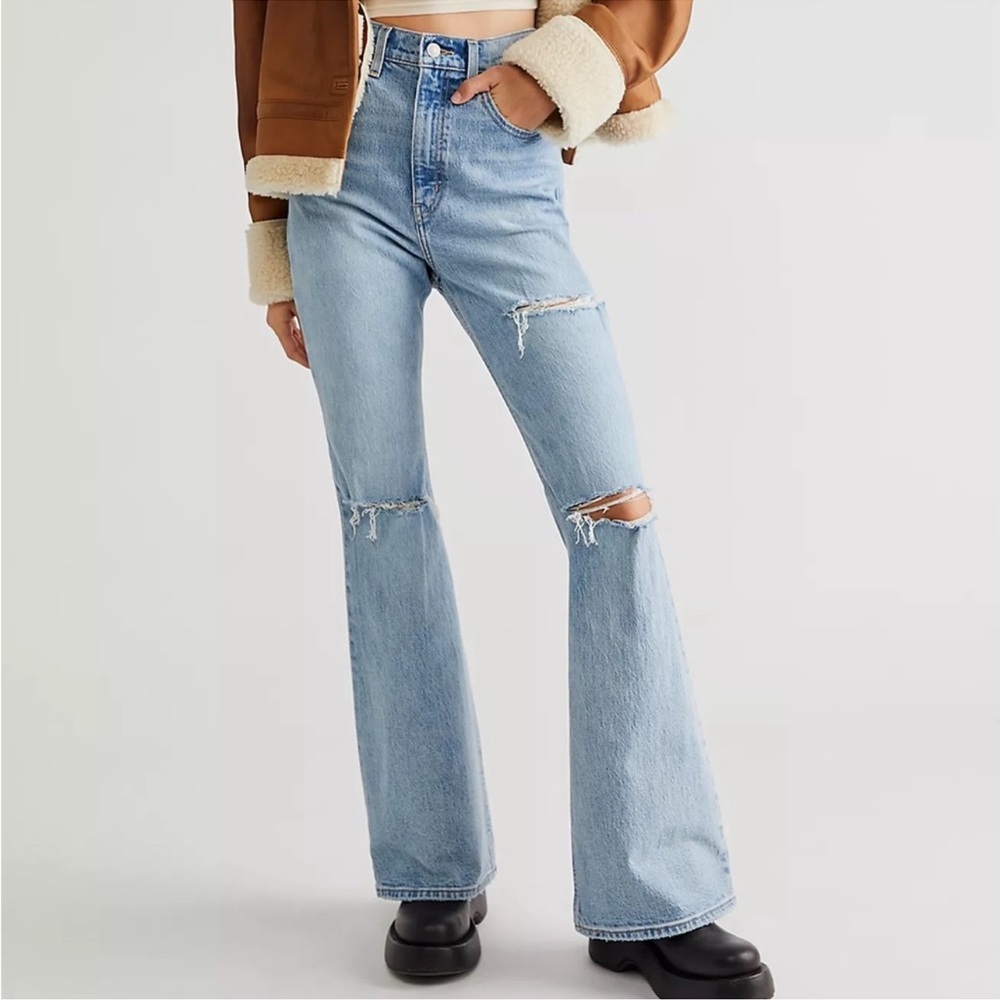 Levi’s Premium 70s high flare size 26